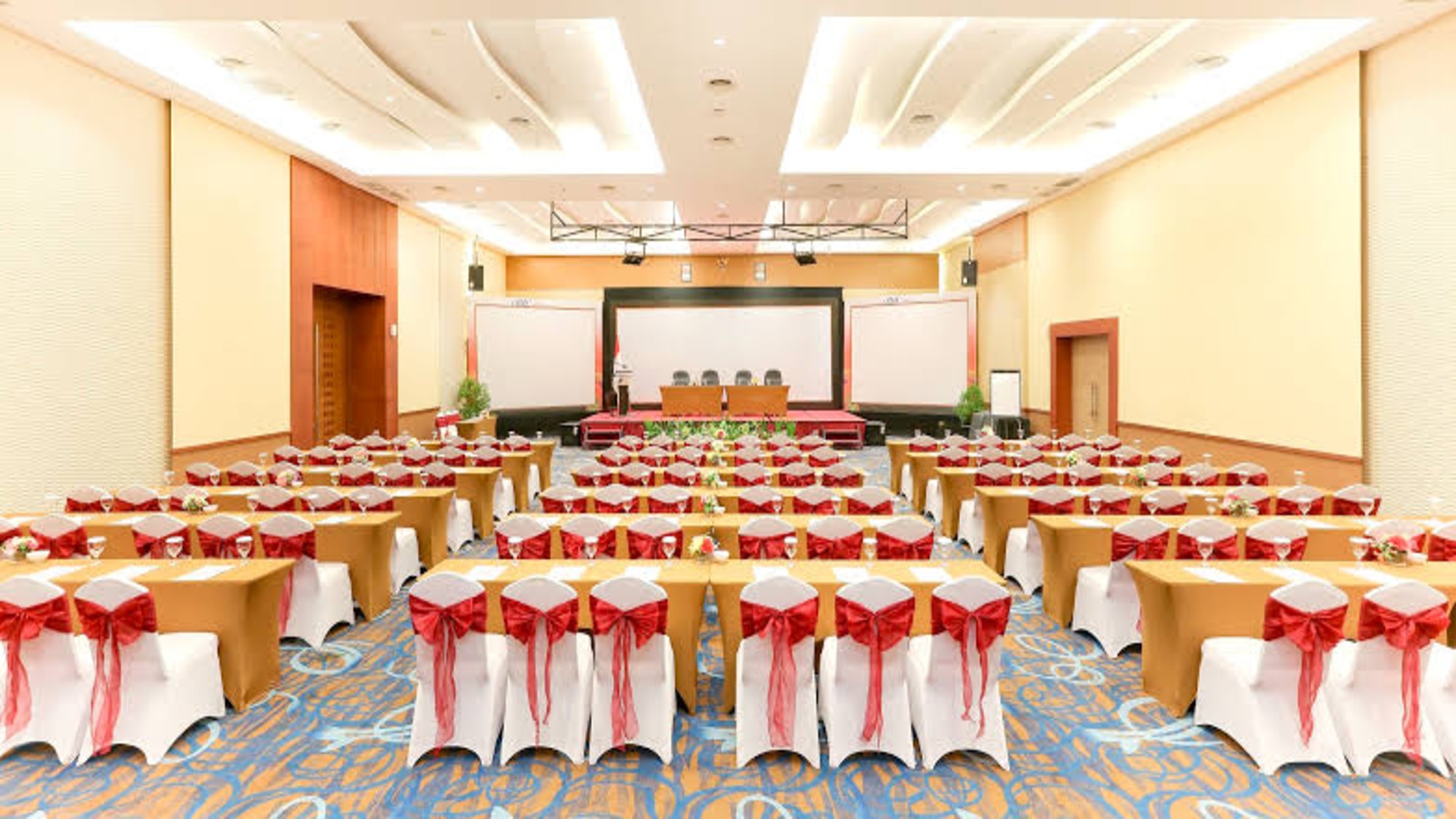 tanjung-tinggi-ballroom